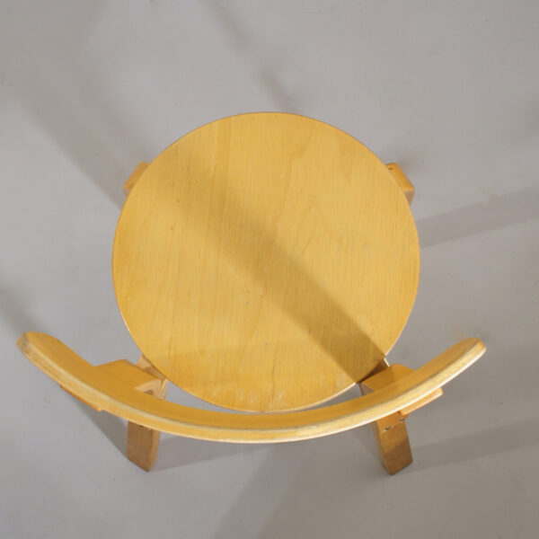 Aalvar Alto for Artek. 4 chairs in birch mod 68. 4 st stolar wigerdals.se