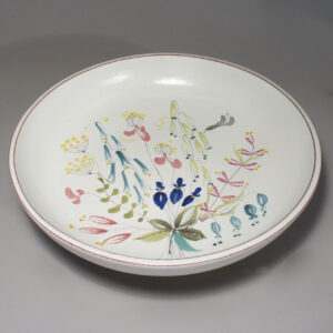 Stig Lindberg for Gustavsberg, Sweden. 1940-50's decorated faience dish. Fajansfat Wigerdals