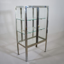 1930's glass cabin in chrome steel. Vitrinskåp krom glas 30-tal. Wigerdals Värld