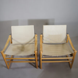 Bengt Ruda for Ikeas 1967, "Cikada". A pair of safari chair in beech and canvas. Ett par safaristolar Wigerdals