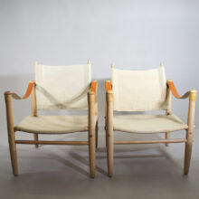 Elias Svedberg for Nordiska Kompaniet. Safari chair in beech, canvas and leather. Safaristolar Wigerdals