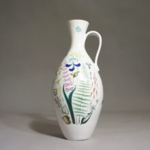 Stig Lindberg for Gustavsberg. Decorated vase in faience. Hängkelvas i fajans wigerdals värld