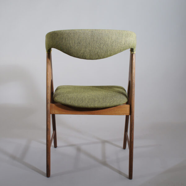 4 danish dining chairs in teak. 1950's. 4 st danska matstolar i teak Wigerdals Värld