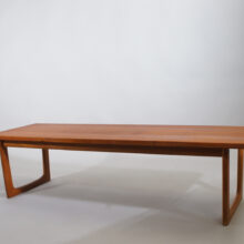 1960's bench in teak. Bänk i teak. Wigerdals värld