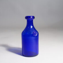 Erik Höglund for Kosta, Sweden blue glass vase. Wigerdals Blå glasvas
