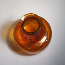 Erik Höglund för Kosta, Sweden brown glass vase. brun glass vase Wigerdals