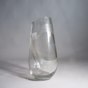 Large glass vase with etchings 1950's glasvas med etsningar Wigerdals