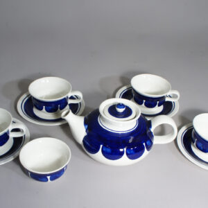 Inger Persson for Rörstrand. "Colette" 1960's tea set in 6 parts. Teservis i 6 delar wigerdals