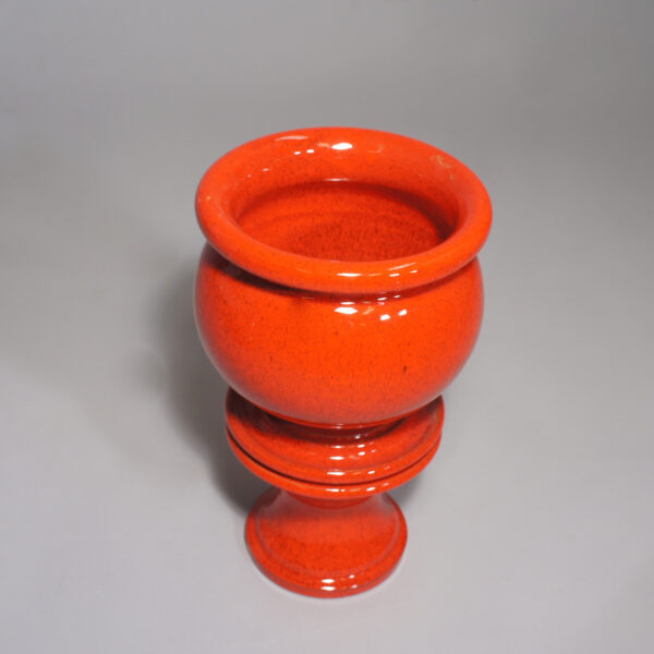 Red ceramic vase by Kjell Knekta 1980's vas Wigerdals