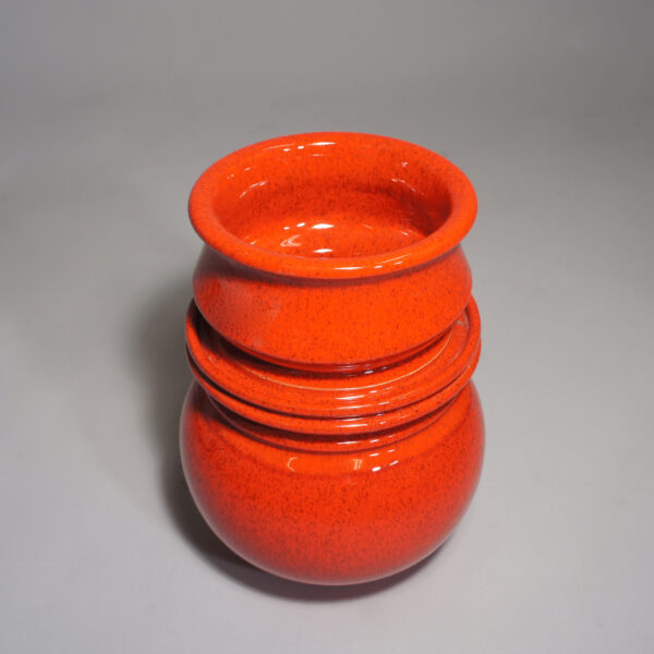 Red ceramic vase by Kjell Knekta 1980's vas Wigerdal