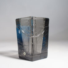Heavy glass vase by Poul Kedelv for Reijmyre, Sweden. Glasvas Wigerdals