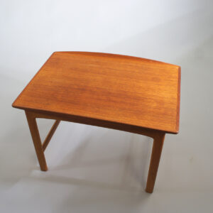 Coffee table in teak Folke Olsson "Frisco". Soffbord wigerdals