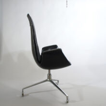 Jørgen Kastholm & Preben Fabricius for Alfred Kill. "Tulip chair". Office chair on wheels in leather. Kontorsstol på hjul i skinn Wigerdals värld