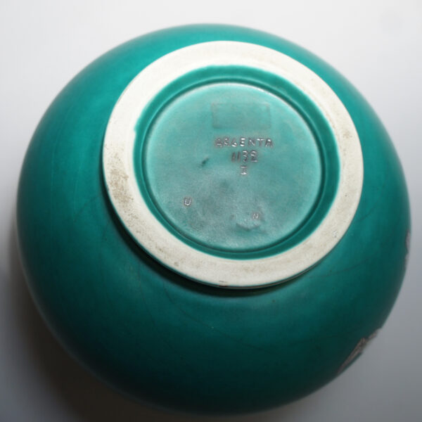 Wilhelm Kåge for Gustavsberg, Sweden. "Argenta". Ceramic bowl on feet in stoneware with decoration in silver. Wigerdals Värld