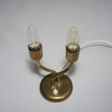 1950s double armed desk lamp in brass by Böhlmarks, Sweden. Tvåarmad bordslampa imässing Wigerdals Värld