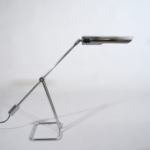 1970s desk lamp in chrome metal by Abo Randers, Denmark. Skrivbordslampa i krom Wigerdals