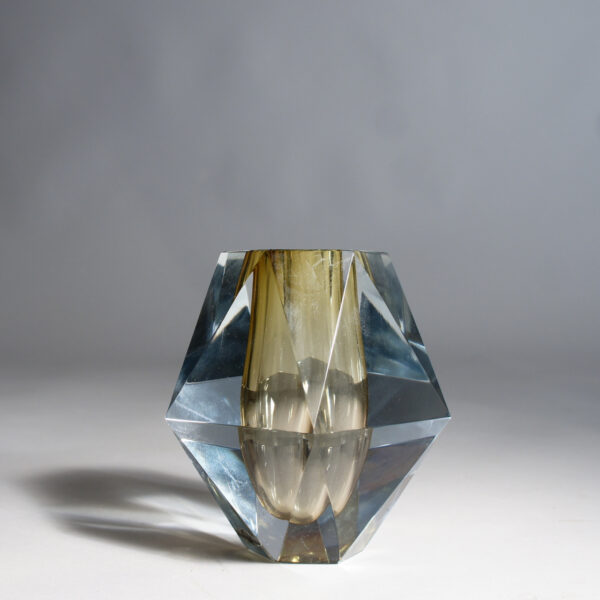 Asta Strömberg for Strömbergshytta, Sweden. "Diamant". Edge cut vase in glass. 1950's. Diamantslipad vas. Wigerdals Värld