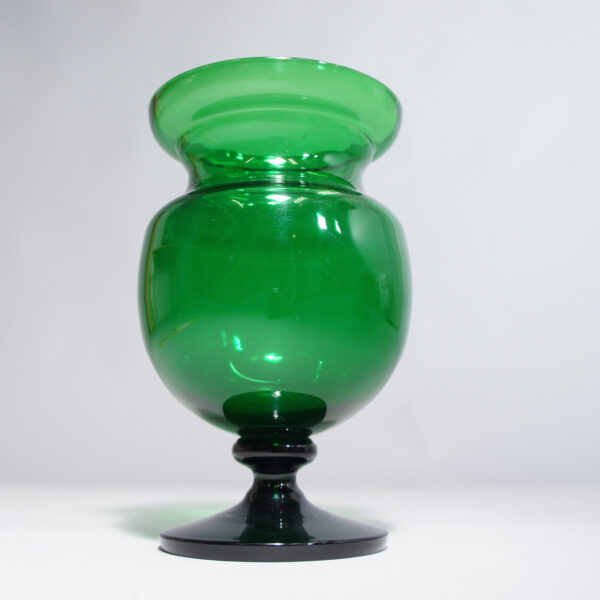 Estrid Eriksson for Svenskt Tenn, Sweden. Green glass vase. Grön glasvas Wigerdals