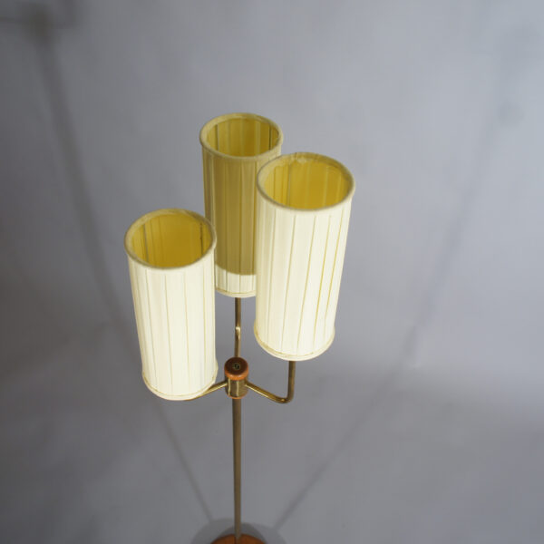 1950's three shade floor lampa in teak and brass. Golvlampa med tre skärmar teak mässing Wigerdals