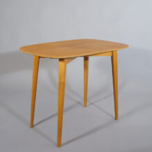 Elias Svedberg for NK, Nordiska Kompaniet. 1950's Side table in birch. Lampbord i björk 50-tal. Wigerdals