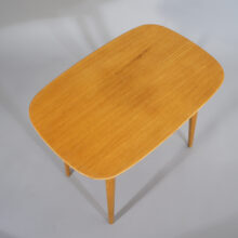 Elias Svedberg for NK, Nordiska Kompaniet. 1950's Side table in birch Lampbord i björk 50-tal Wigerdals