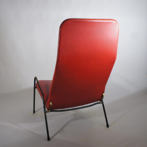 Alf Svensson for Dux, Sweden. "Countour". Easy chair in sky with legs in metal. Fåtölj i galon med ben i stål. Wigerdals Värld