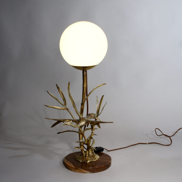 Desk lamp in brass, marbel and glass with bird sculpture. Bordslampa i mässing fågelskulptur. Wigerdals