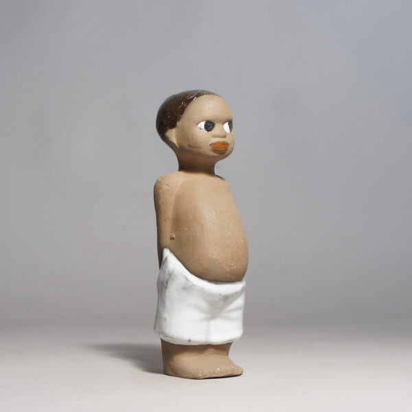 Mari Simmulson for Ekeby. Figurine. African child in ceramic figurin afrikanskt barn Wigerdals Värld