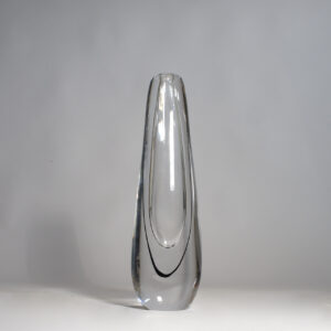 Vicke Lindstrand for Kosta. 1950's glass vase.