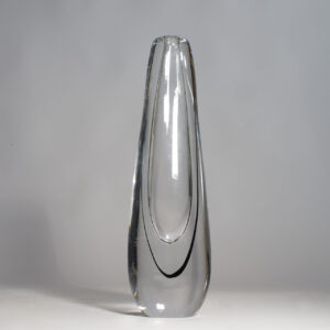 Vicke Lindstrand for Kosta. 1950"s glass vase. Wigerdals Värld