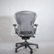 Bill Stumpf and Don Chadwick for Herman Miller. "Aeron". Working office chair. Wigerdals Värld Kontorsstol.