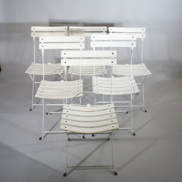 Marco Zanusuo for Zanotta, Italy. "Celestina". Folding chair in stell with seat and back in white leather. Fällstolar läder italien Wigerdals