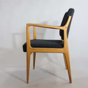 Karl-Erik Ekselius for JOC, Sweden. Arm chair F100 in oak. Karmstol i ek wigerdals