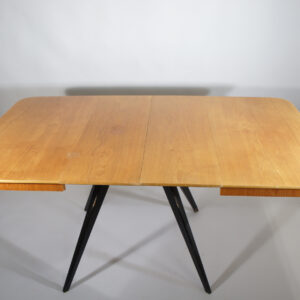 Ilmari Tapiovaara. "Fantett" Dining set in teak with six chairs and table. Matgrupp med sex stolar Wigerdals