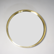 Mirror in brass by Glas Mäster, Markaryd. Sweden. Väggspegel i mässing Wigerdals