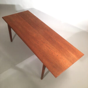 Hans J. Wegner for Andreas Tuck, Denmark. AT-15. 1950's coffee table in solid teak. Soffbord Wigerdals