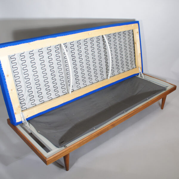3-seat 1960's sofa beds in teak by Svane, Norway. Soffa bäddsoffa Wigerdals