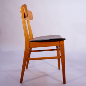 4 of 1950's dining chairs in teak and seats in sky. 4 st matstolar i teak Wigerdals Värld