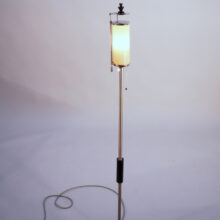 1930's art deco floor lampa in chrome steel and glass. Golvlampa funkis 30-tal Wigerdals Värld