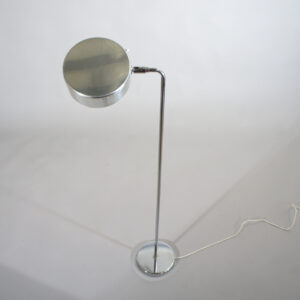 Anders Pehrson for Ateljé Lyktan, Sweden. "Stekpannan". Floor lamp in aluminium Golvlampa Wigerdals