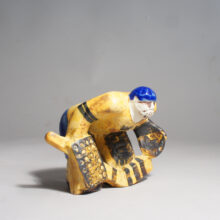 ALisa Larson for Gustavsberg, Sweden. Ice hockey keeper in ceramic. ishockeymålvakt Wigerdals Värld