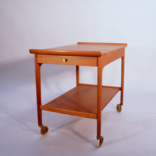 Serveringsvagn i teak Yngvar Sandström Serving trolley Wigerdals Värld
