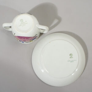 Children tableware krakel spektakel. Barnporlslin Tallrik med mugg Wigerdals