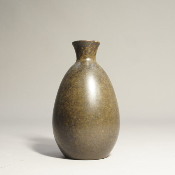 Triller Tobo Vase in stoneware green brown glaze vas i stengods Wigerdals Värld