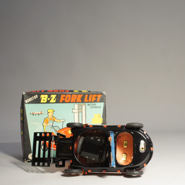 1960's japanese tin toy B-Z Fork Lift by Masudaya Modern toys plåtleksak gaffeltruck japan 60-tal Wigerdals