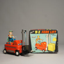 1960's japanese tin toy B-Z Fork Lift by Masudaya Modern toys Plåtleksak japan 60tal gaffeltruck Wigerdals