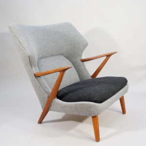 Kurt Olsen for Slagelse Møbelvaerk, Denmark. "Papa bear". 1950's easy chair in teak fåtölj wigerdals