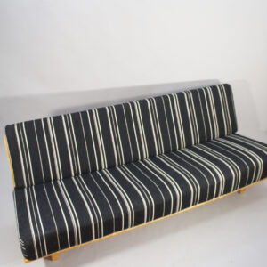 1940's sofa by Gustav Axel (G.A.) Berg. Sportstugesoffa Wigerdals