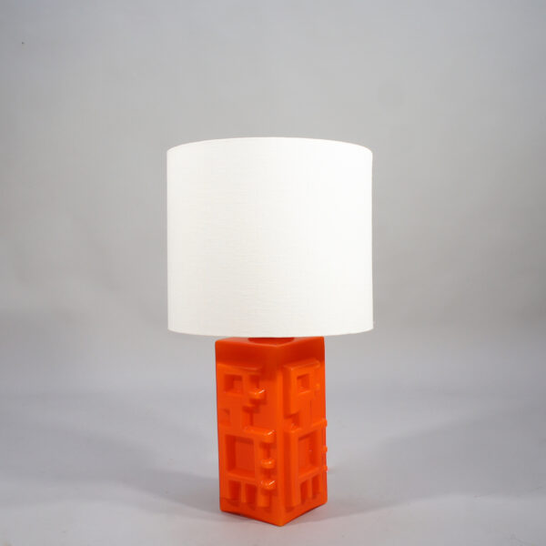 1960's table lamp in orange glass with light. Bordslampa i orangt glass Wigerdals