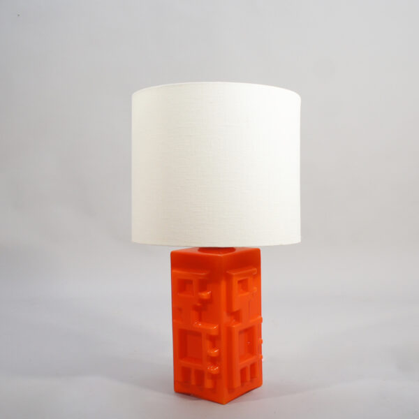 1960's table lamp in orange glass with light. Lampa i glas 60-tal. Wigerdals